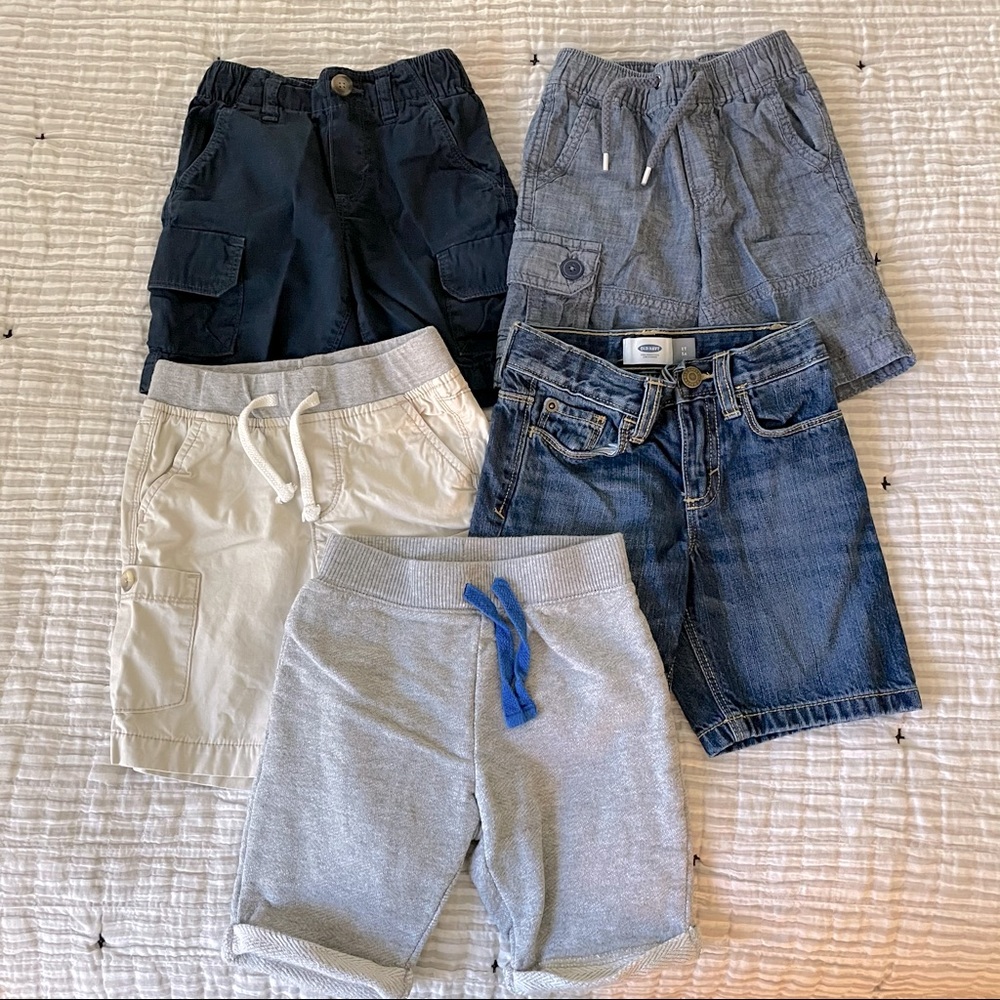 Lot of boys shorts Old Navy Gap 3T